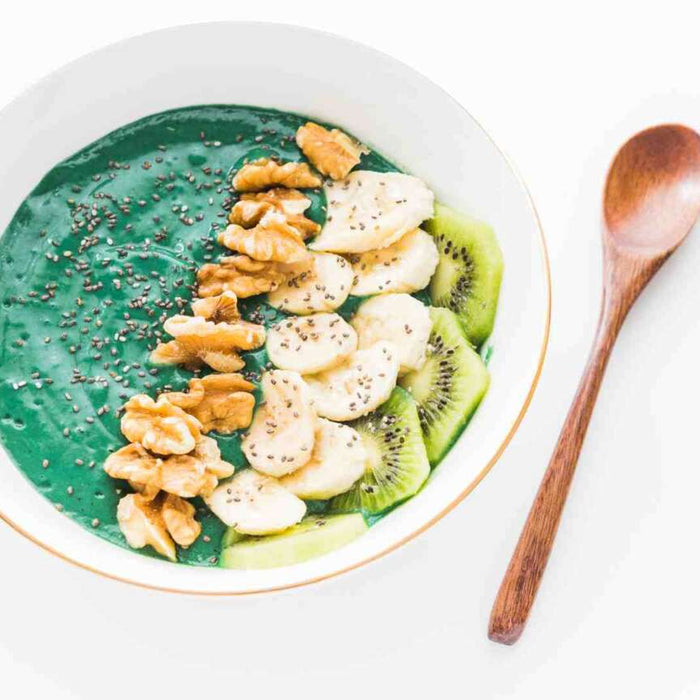 Spirulina: The Green Superfood for Detoxification in UK